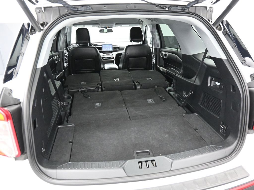 Certified 2022 Ford Explorer XLT w/ Equipment Group 202A image 26
