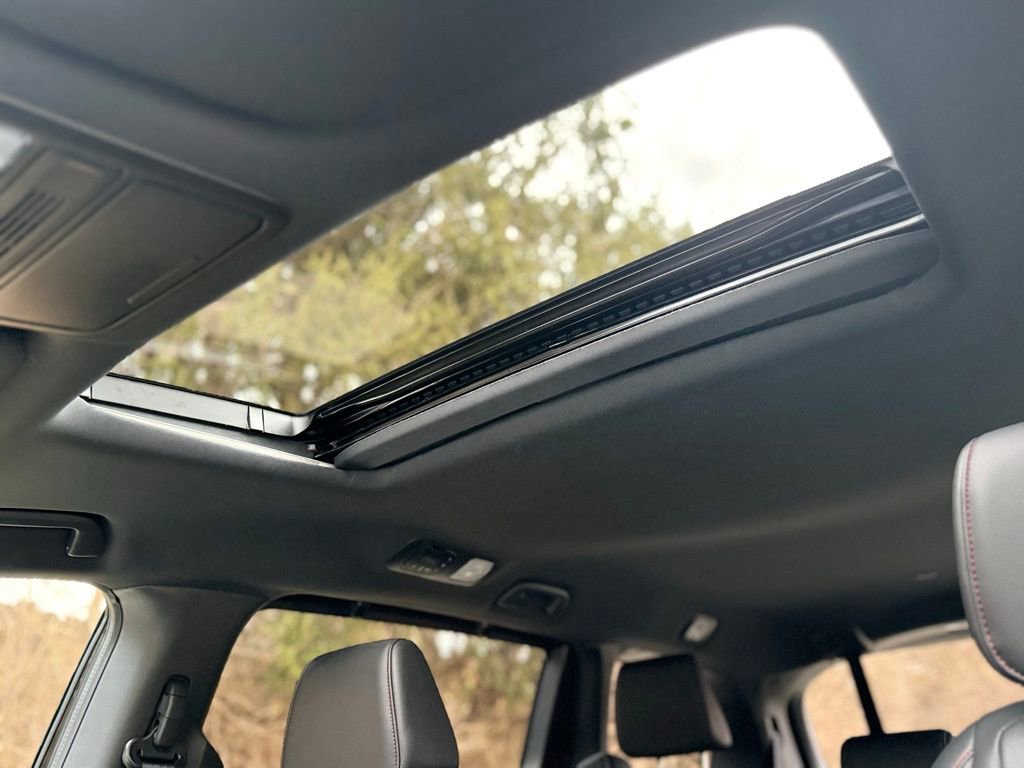 Used 2025 Honda Odyssey Sport-L image 29