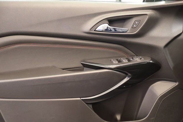 New 2026 Chevrolet Trax RS w/ Sunroof Package image 9
