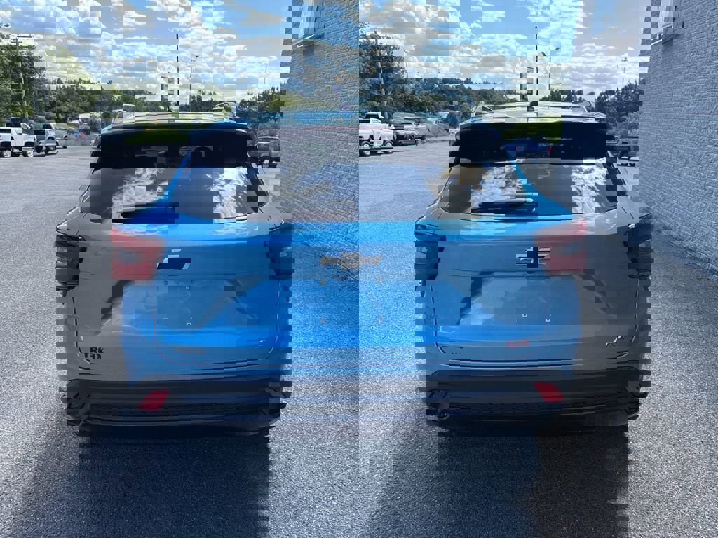 New 2025 Chevrolet Trax RS w/ Driver Confidence Package image 5