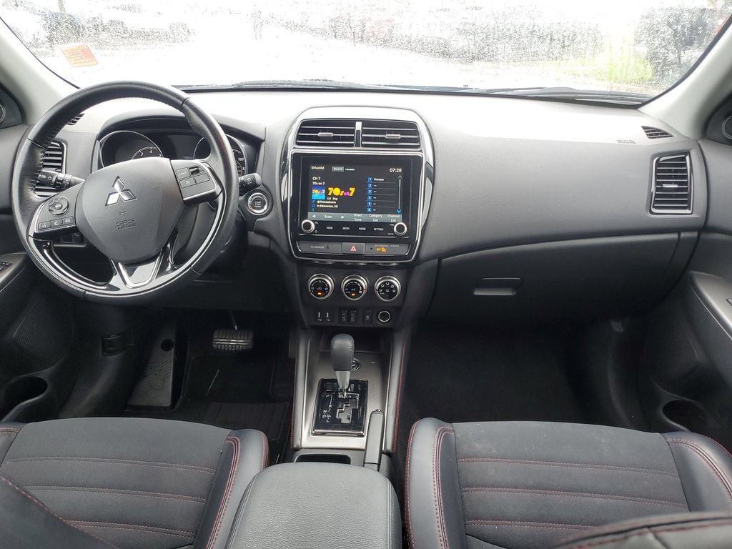 Used 2024 Mitsubishi Outlander Sport SE AWD/4WD image 6