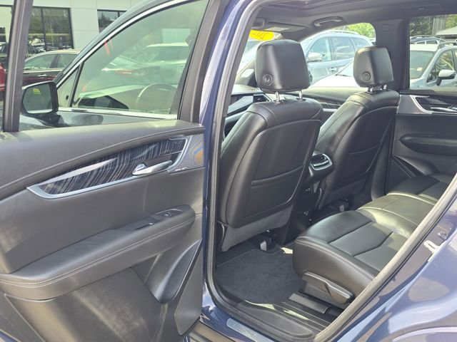 Used 2025 Cadillac XT6 Premium Luxury FWD image 19
