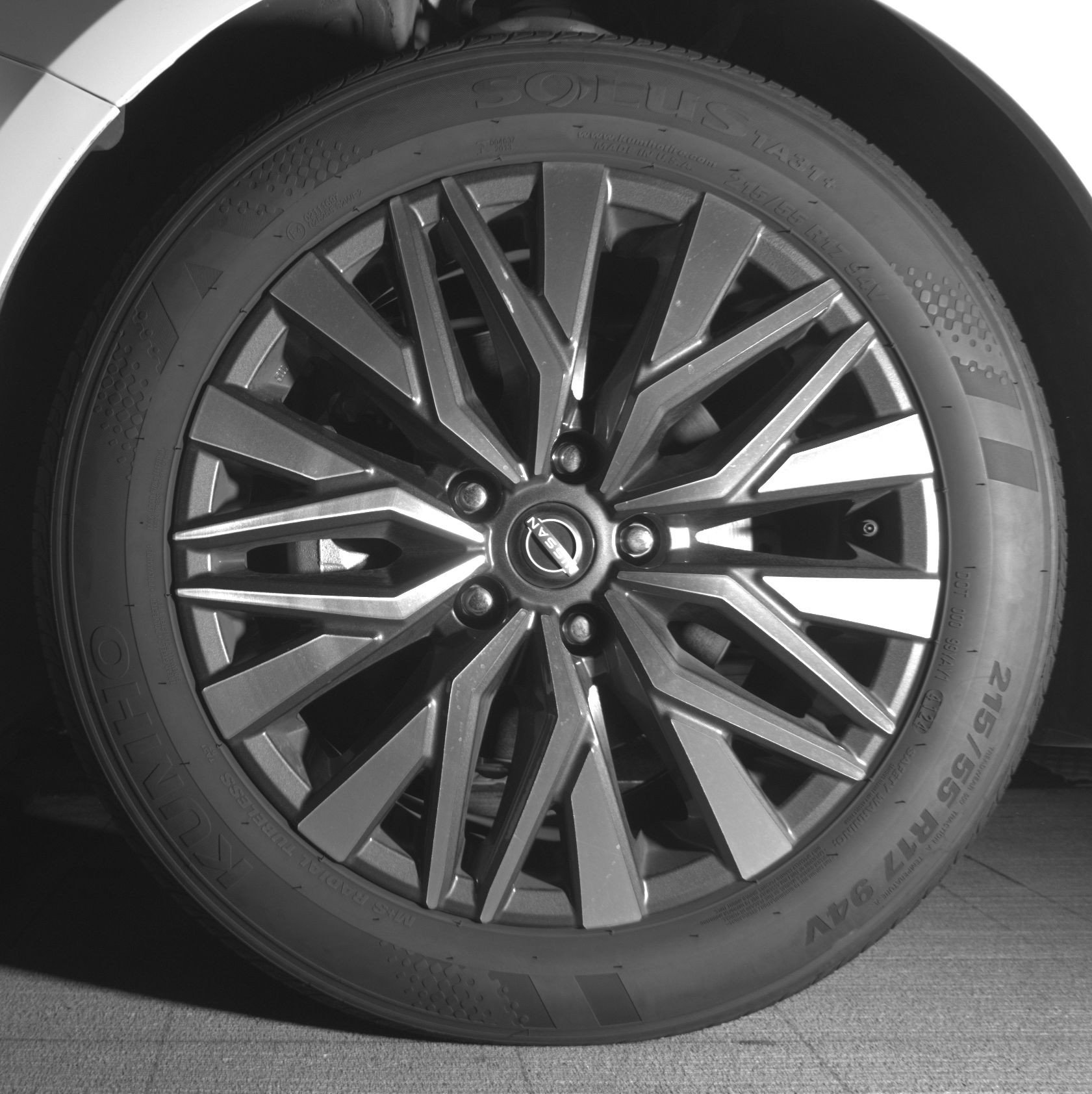 Used 2025 Nissan Altima 2.5 SV FWD image 12