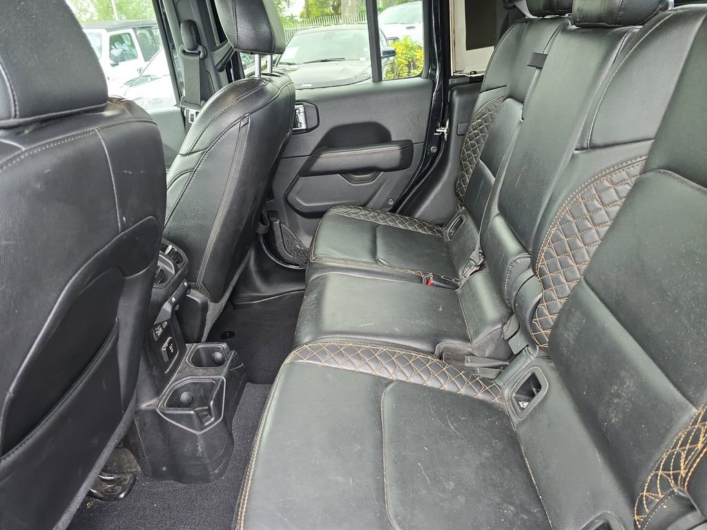 Used 2021 Jeep Gladiator Overland image 12