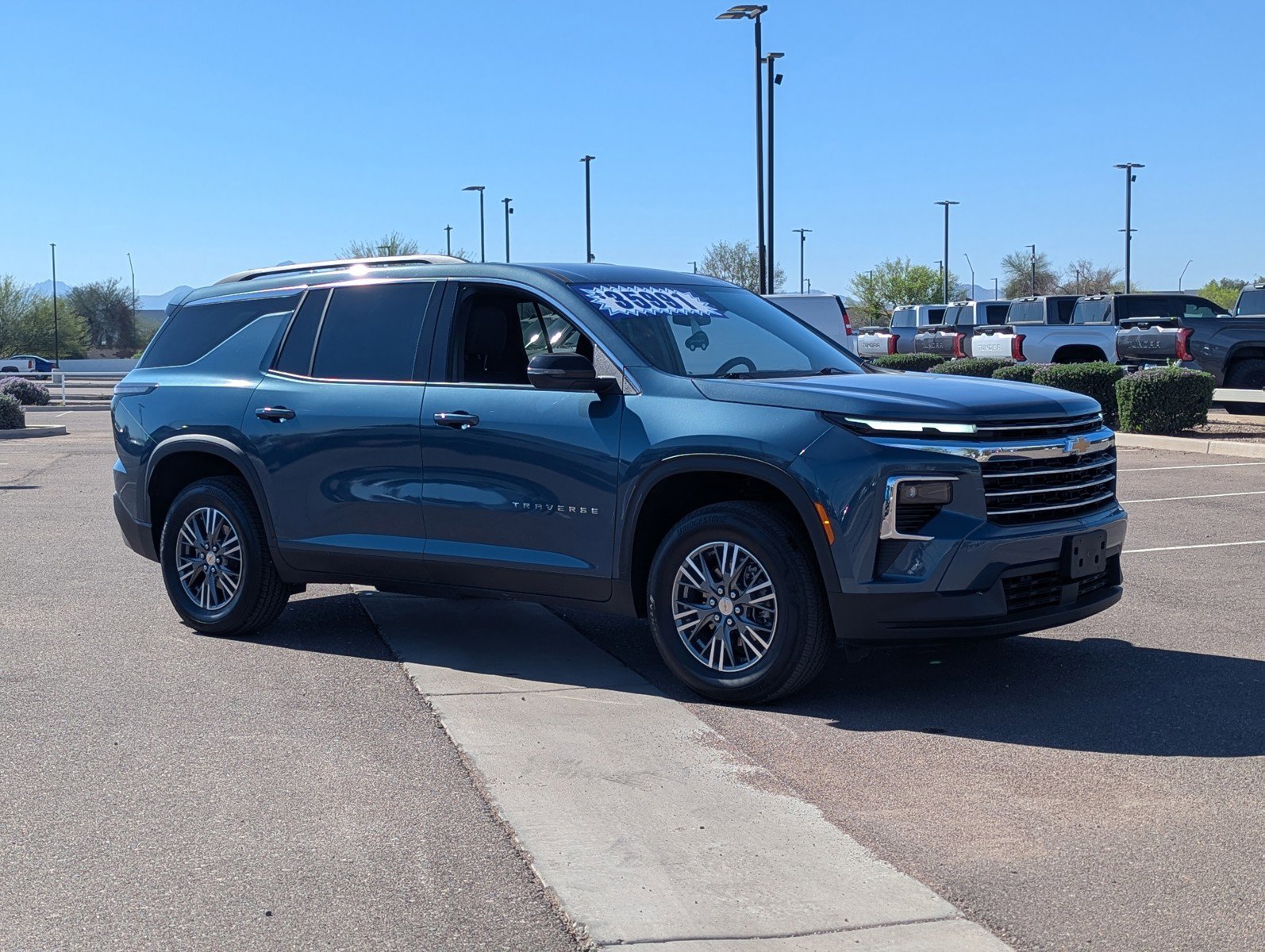 Certified 2025 Chevrolet Traverse LT image 7