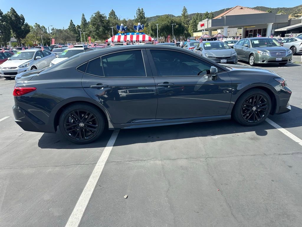 Used 2025 Toyota Camry Hybrid FWD image 4