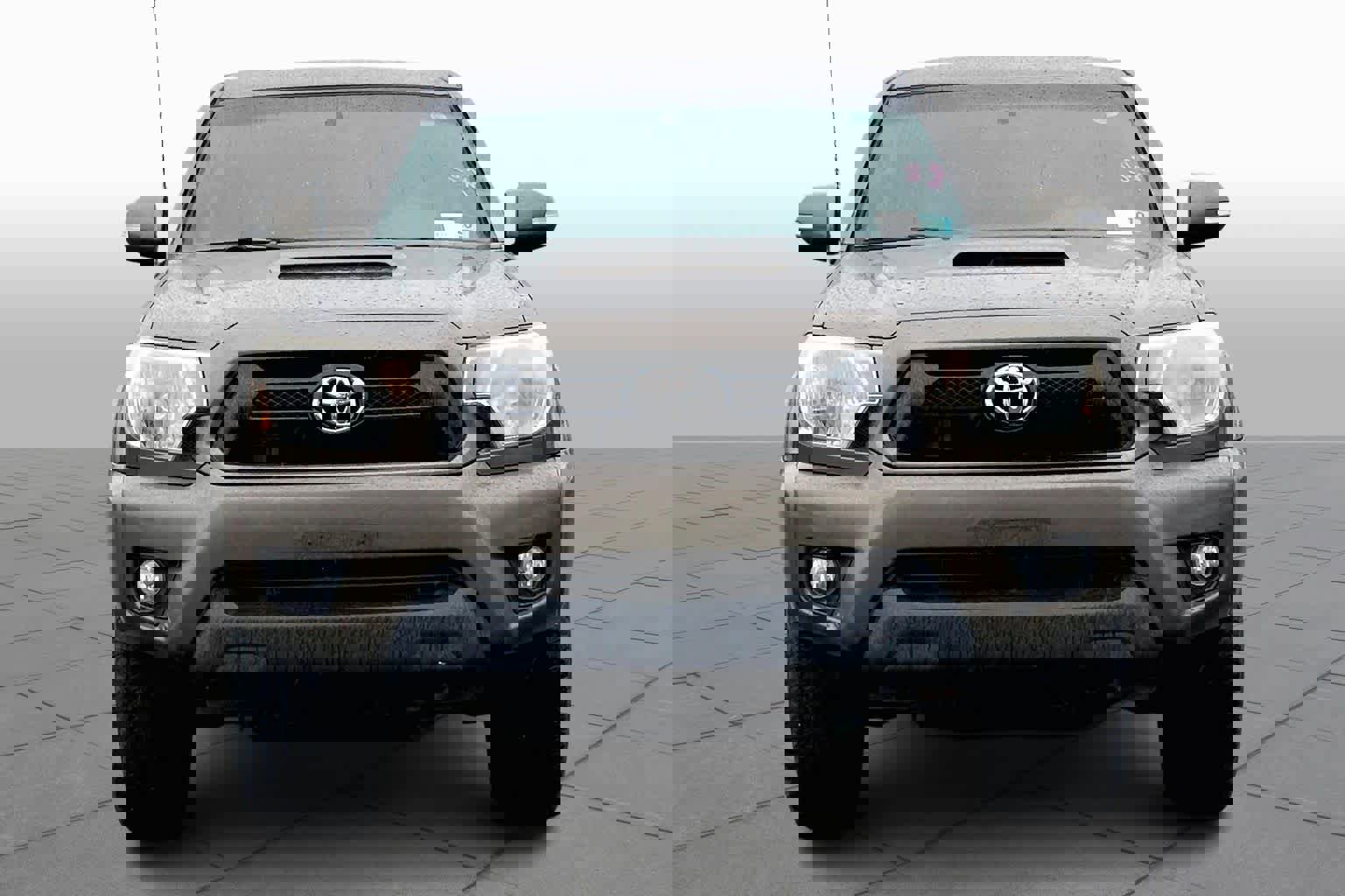 Used 2013 Toyota Tacoma 4x4 Double Cab w/ TRD Sport Pkg image 4