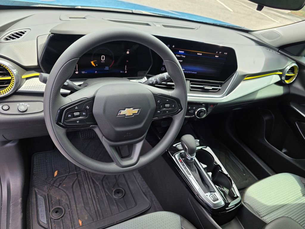 New 2026 Chevrolet Trax LT FWD image 13