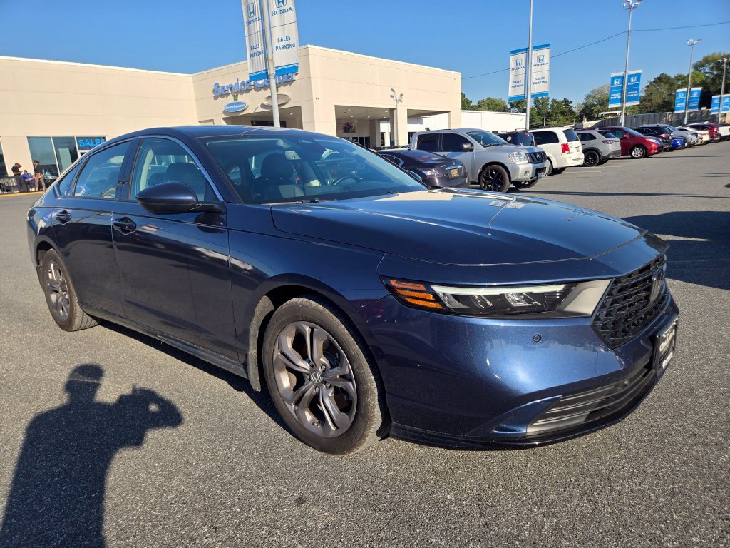 Used 2025 Honda Accord EX-L image 3