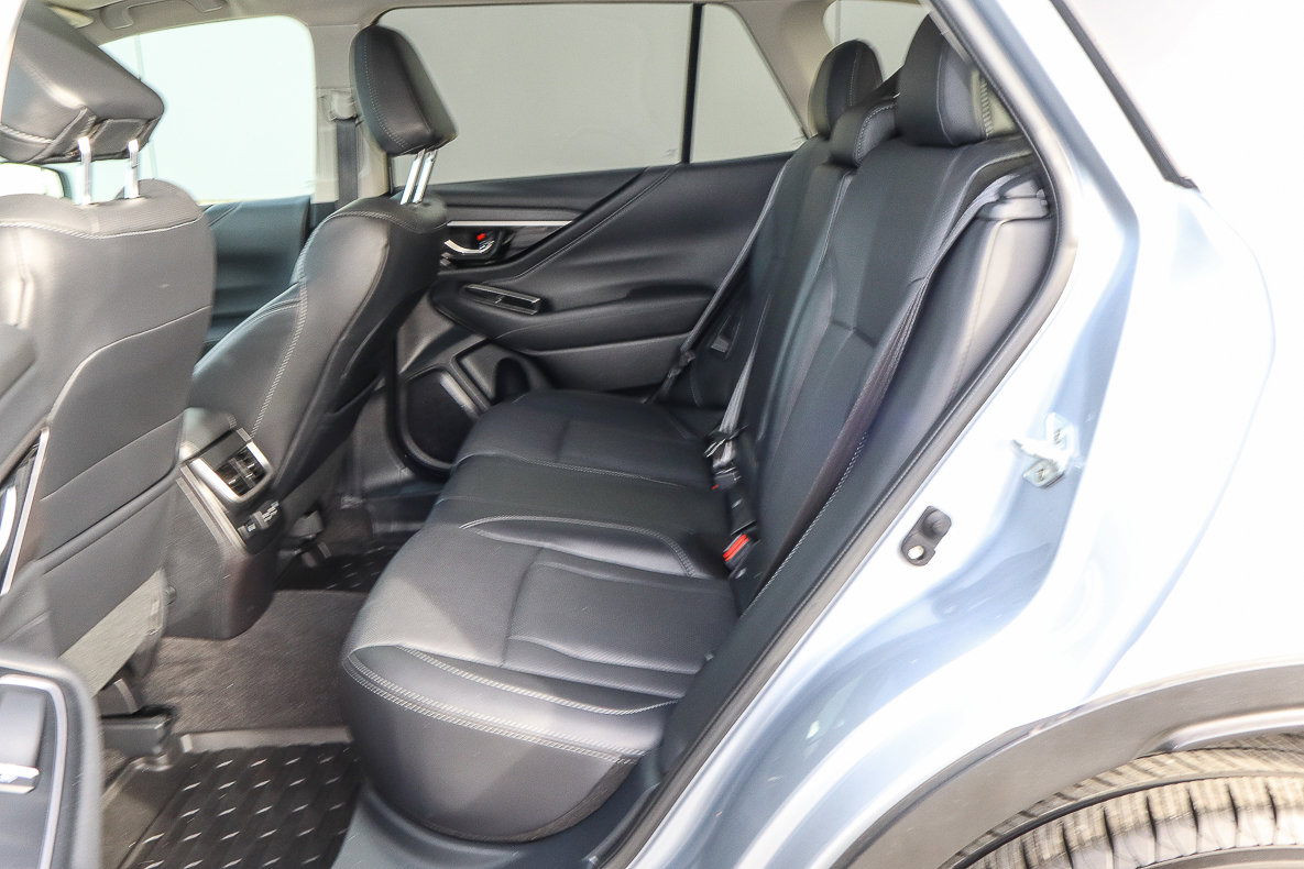 Used 2021 Subaru Outback Limited w/ Popular Package #2 image 9