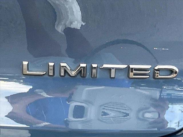 Used 2025 Toyota Crown AWD/4WD image 30