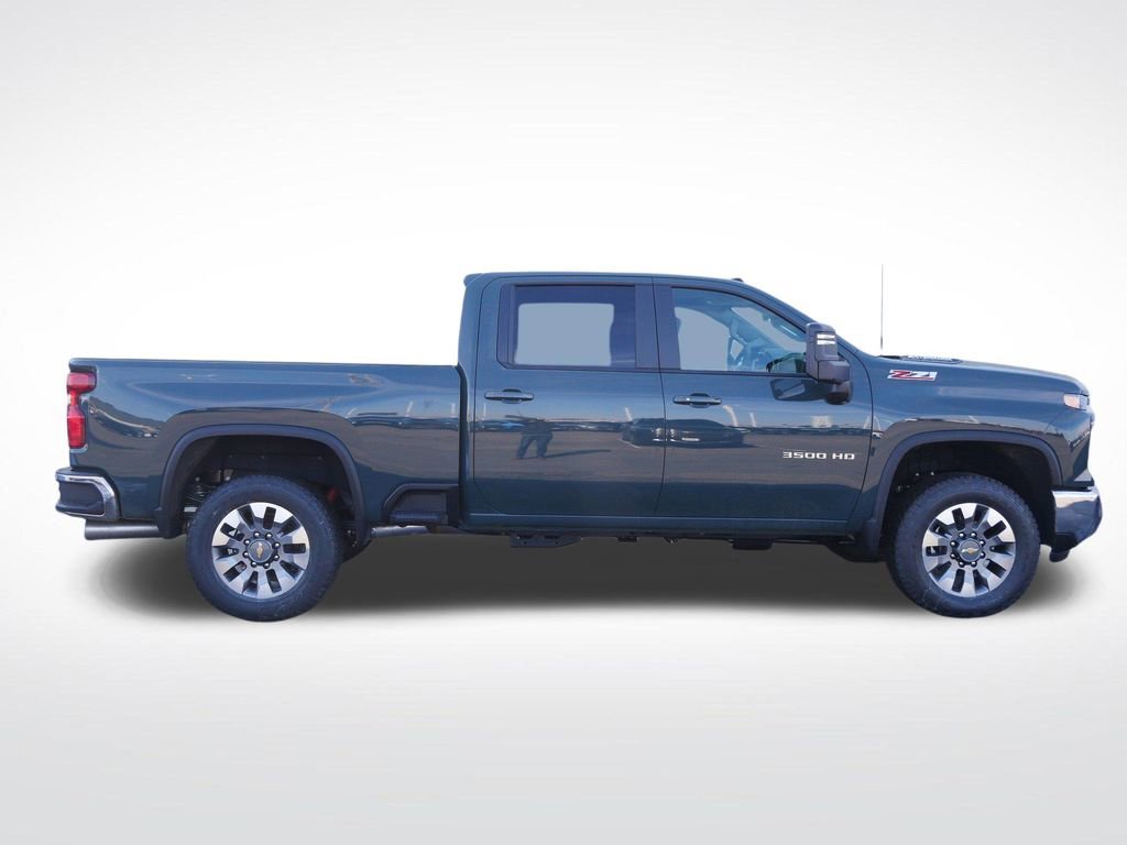 New 2026 Chevrolet Silverado 3500 LT w/ All Star Edition image 2