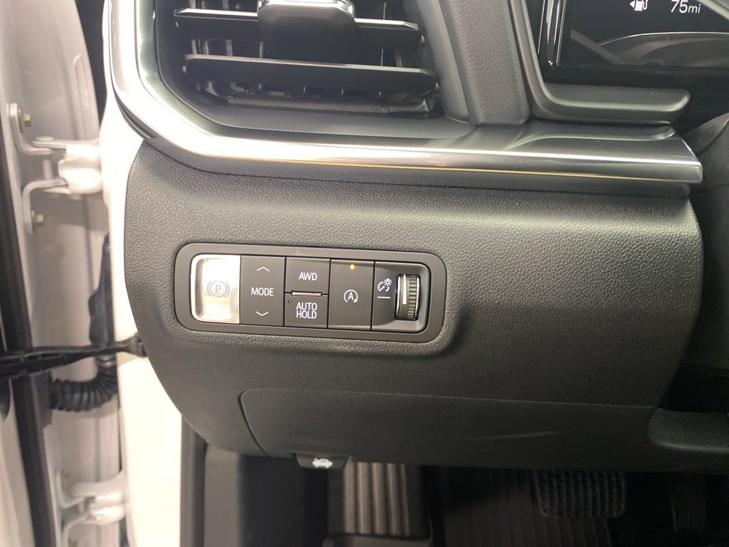 New 2026 GMC Terrain Elevation w/ LPO, Floor Liner Package image 21