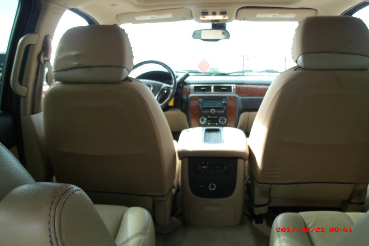 Used 2007 Chevrolet Tahoe LT w/ LT Preferred Equipment Group RWD image 16