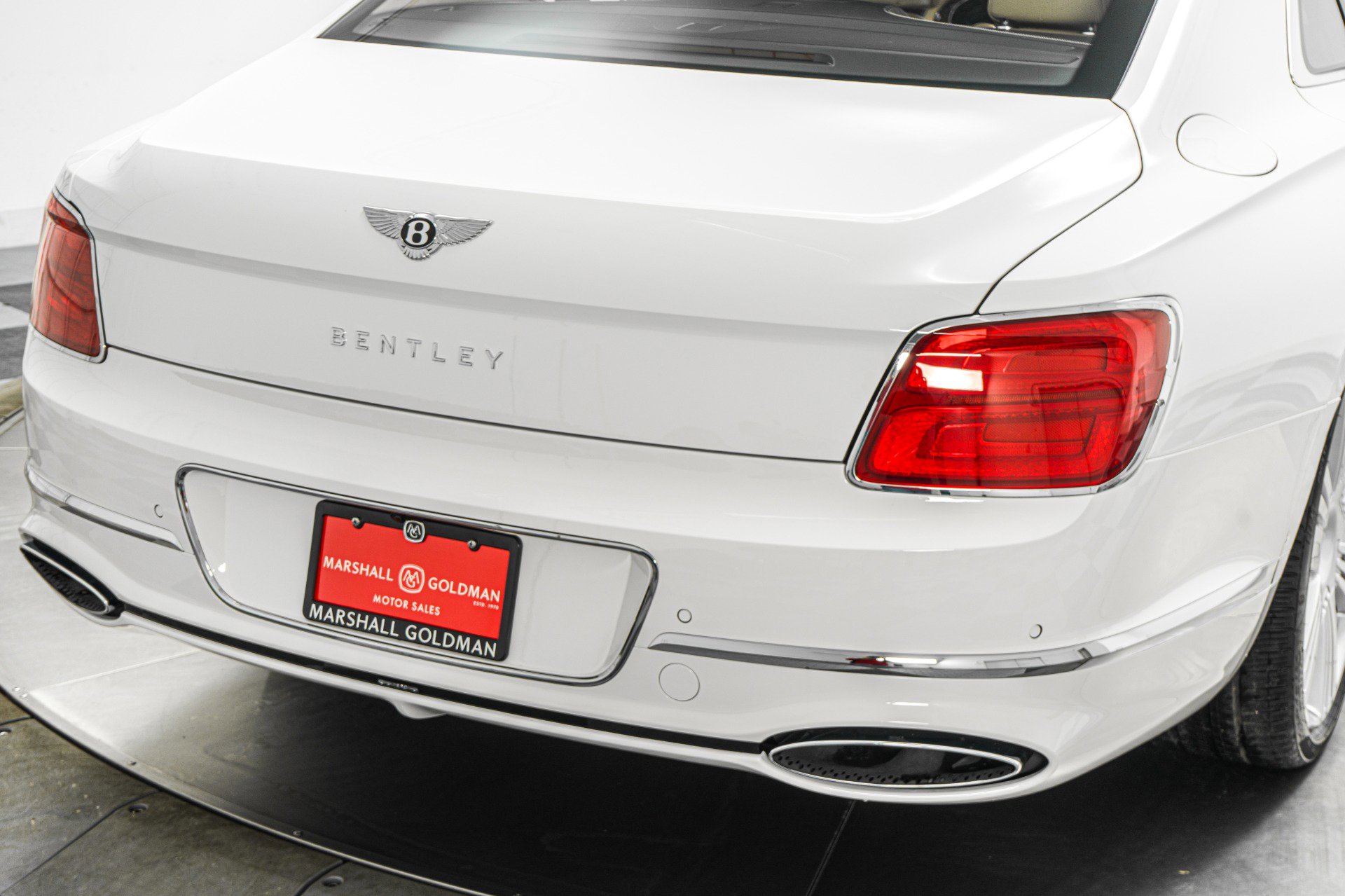Used 2026 Bentley Flying Spur Plug-In Hybrid image 37