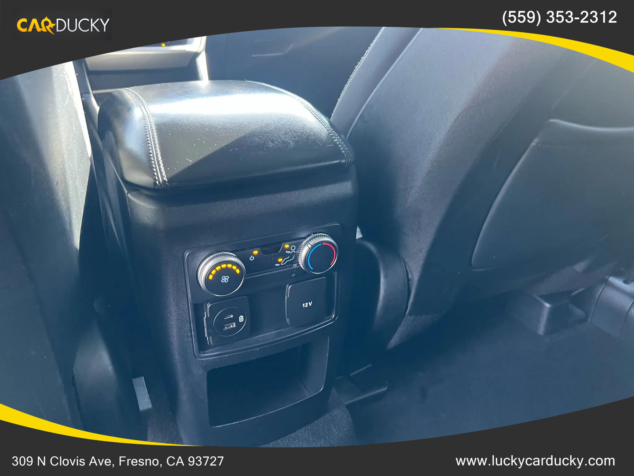 Used 2020 Ford Explorer XLT image 24