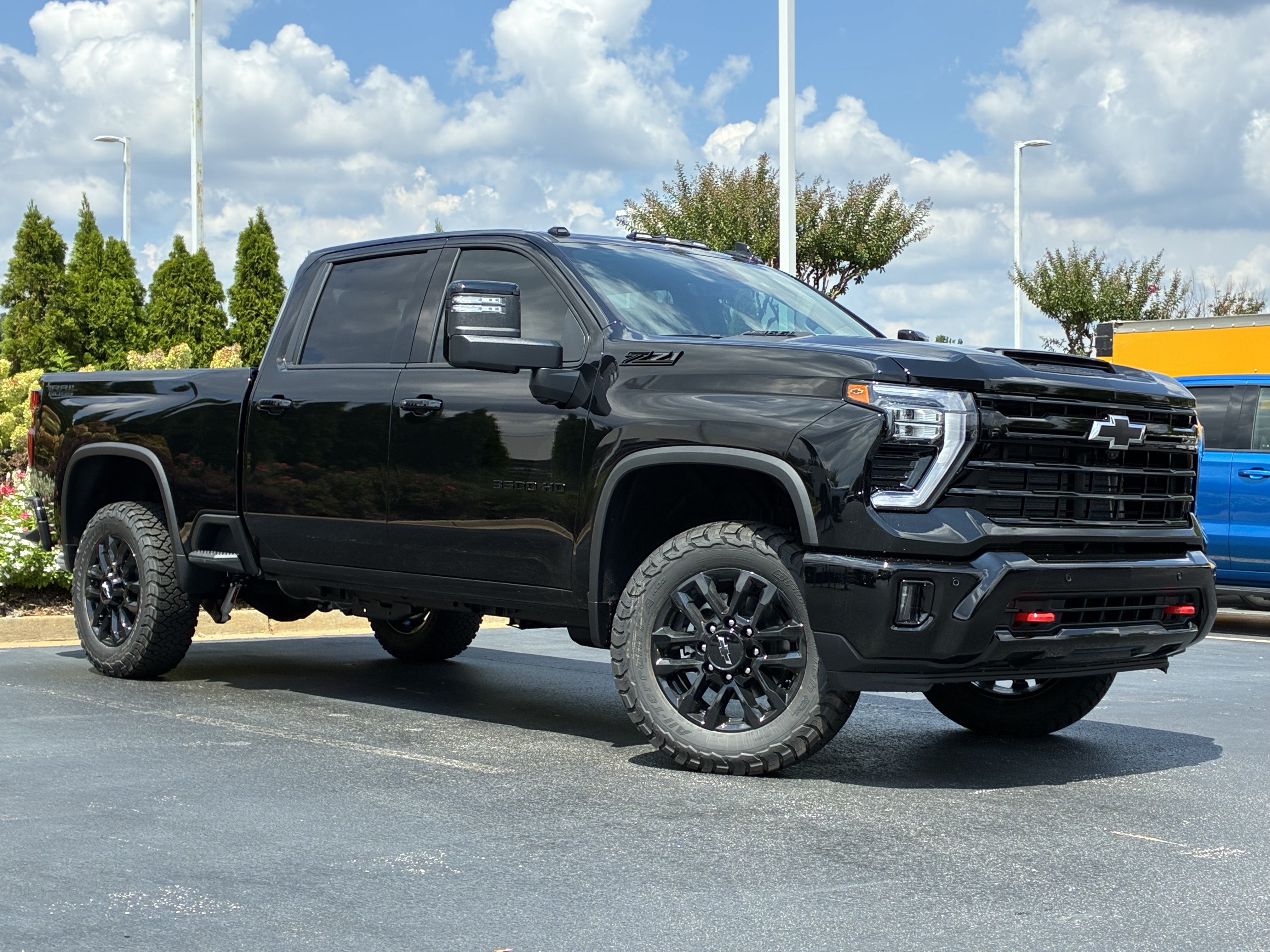 New 2026 Chevrolet Silverado 3500 LTZ w/ LTZ Plus Package AWD/4WD image 2