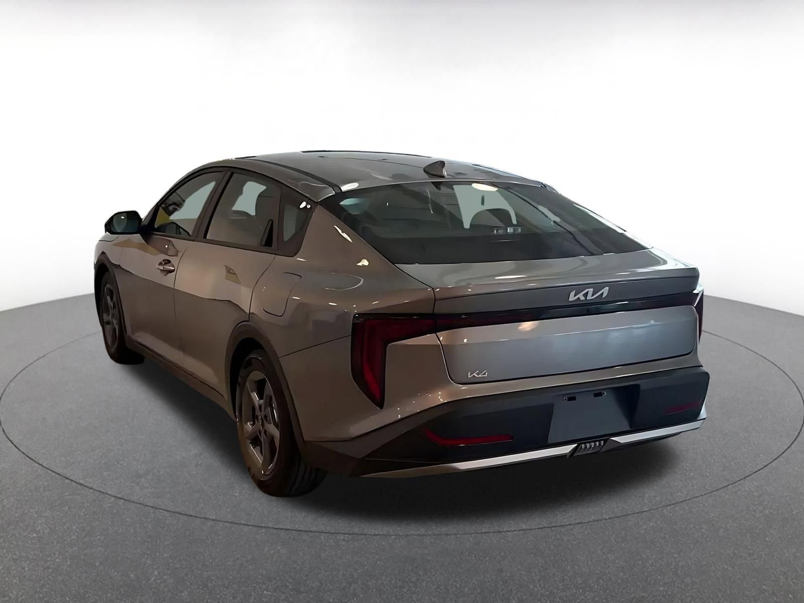 Used 2025 Kia K4 LXS image 11