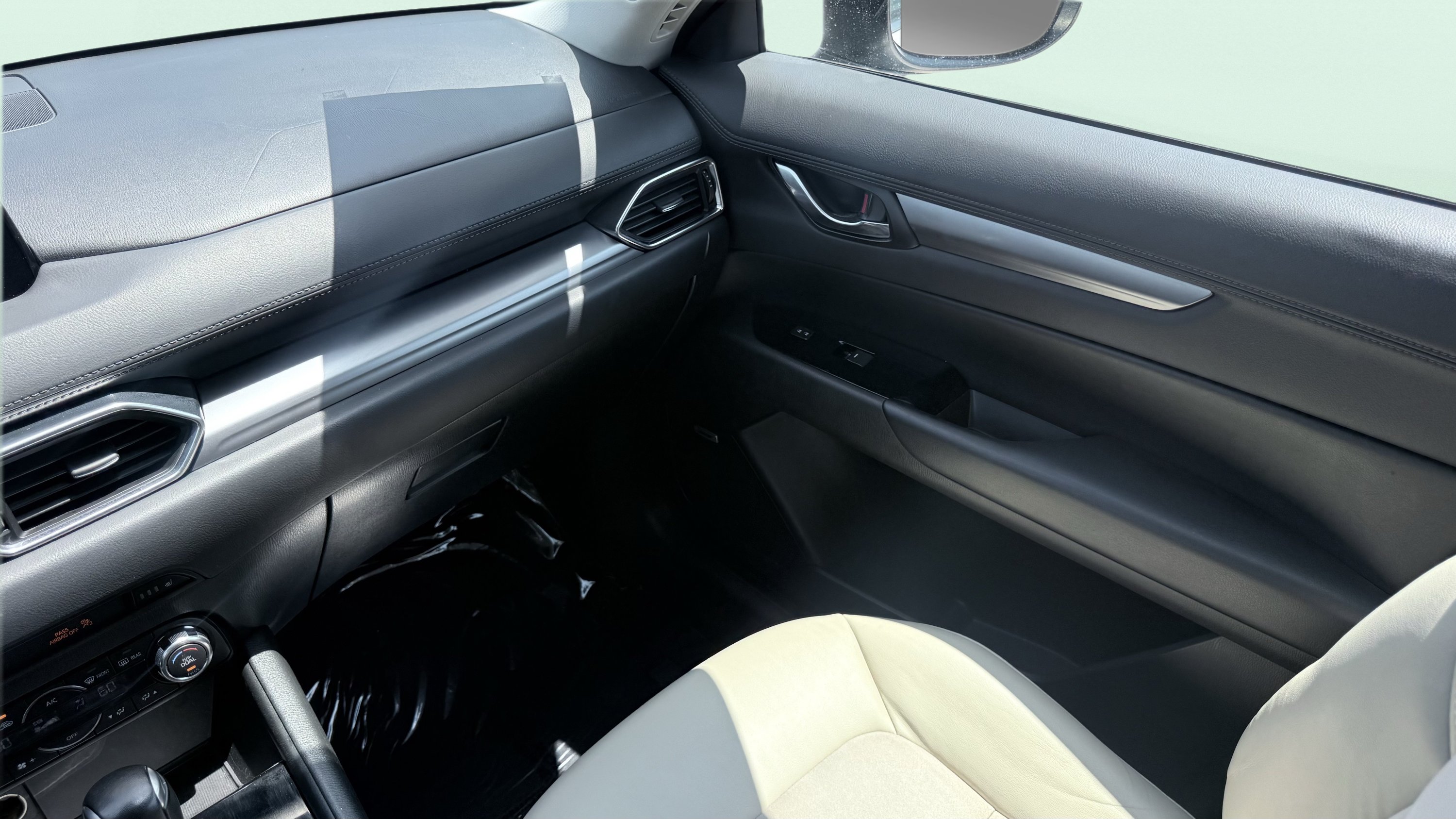 Used 2018 MAZDA CX-5 Touring w/ Preferred Equipment Package FWD image 46