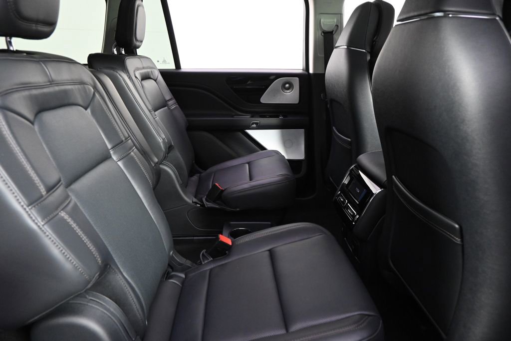 New 2026 Lincoln Aviator Reserve AWD/4WD image 18