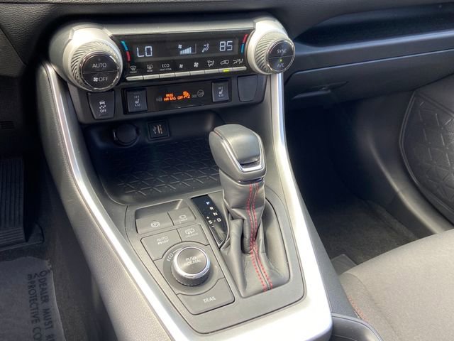 Used 2024 Toyota RAV4 SE w/ Weather & Moonroof Package AWD/4WD image 23