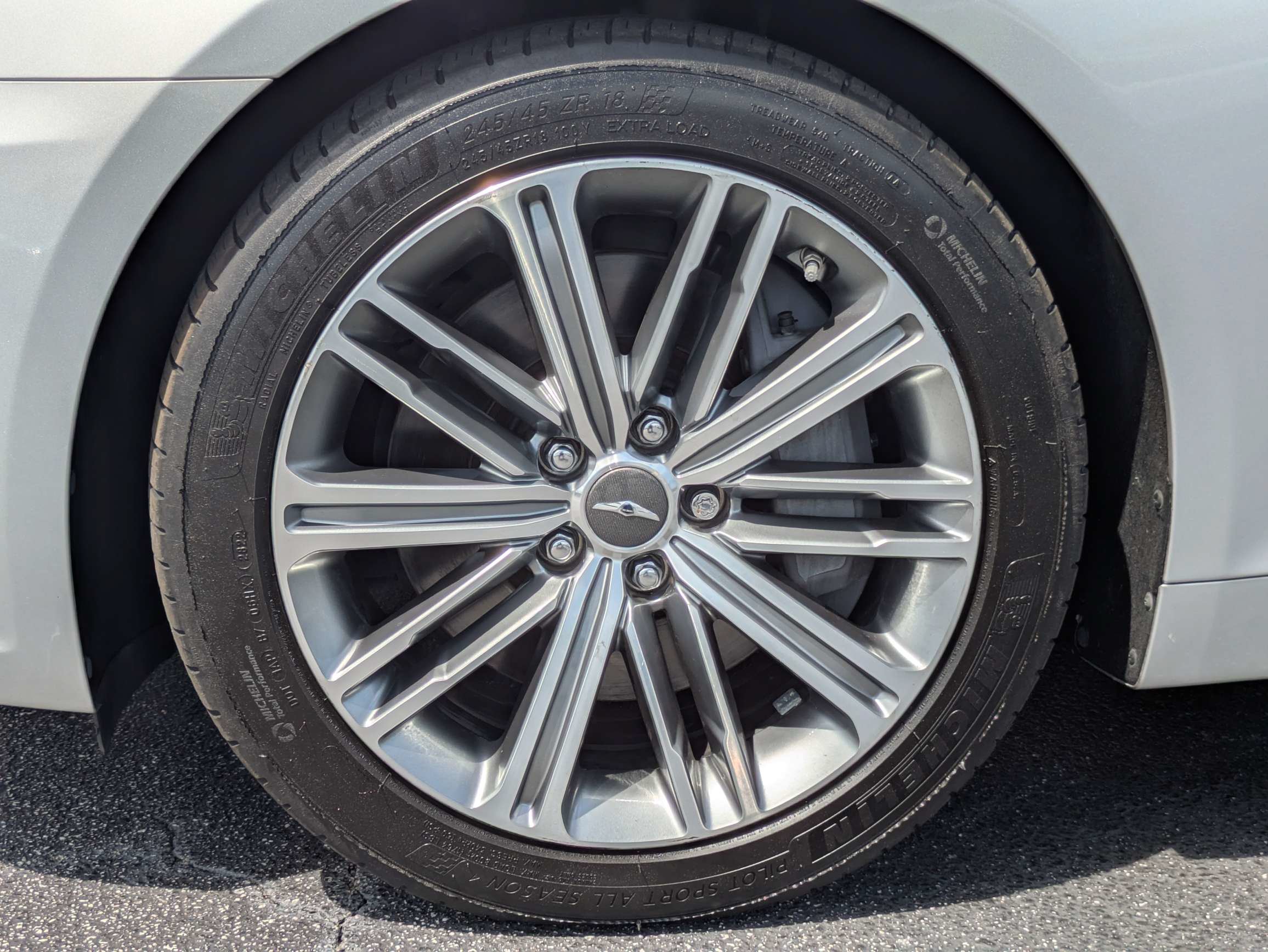 Used 2018 Genesis G80 3.8 w/ Option Group 02 RWD image 31
