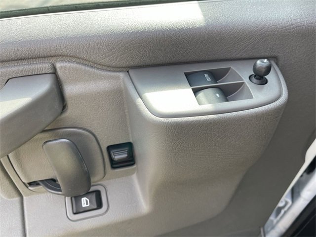 New 2025 Chevrolet Express 2500 image 7