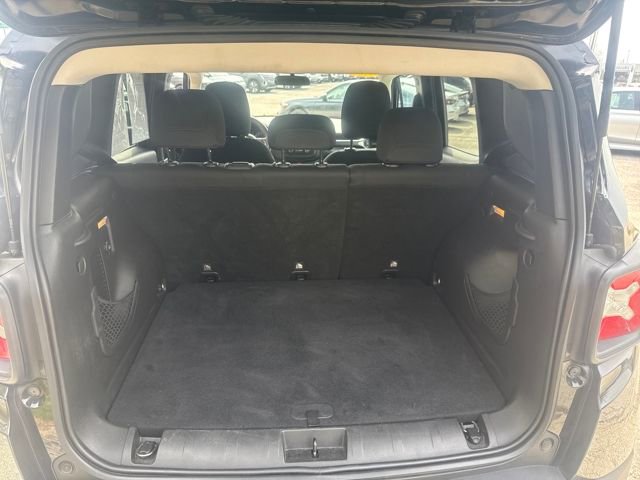 Used 2017 Jeep Renegade Sport w/ Power & Air Group image 25