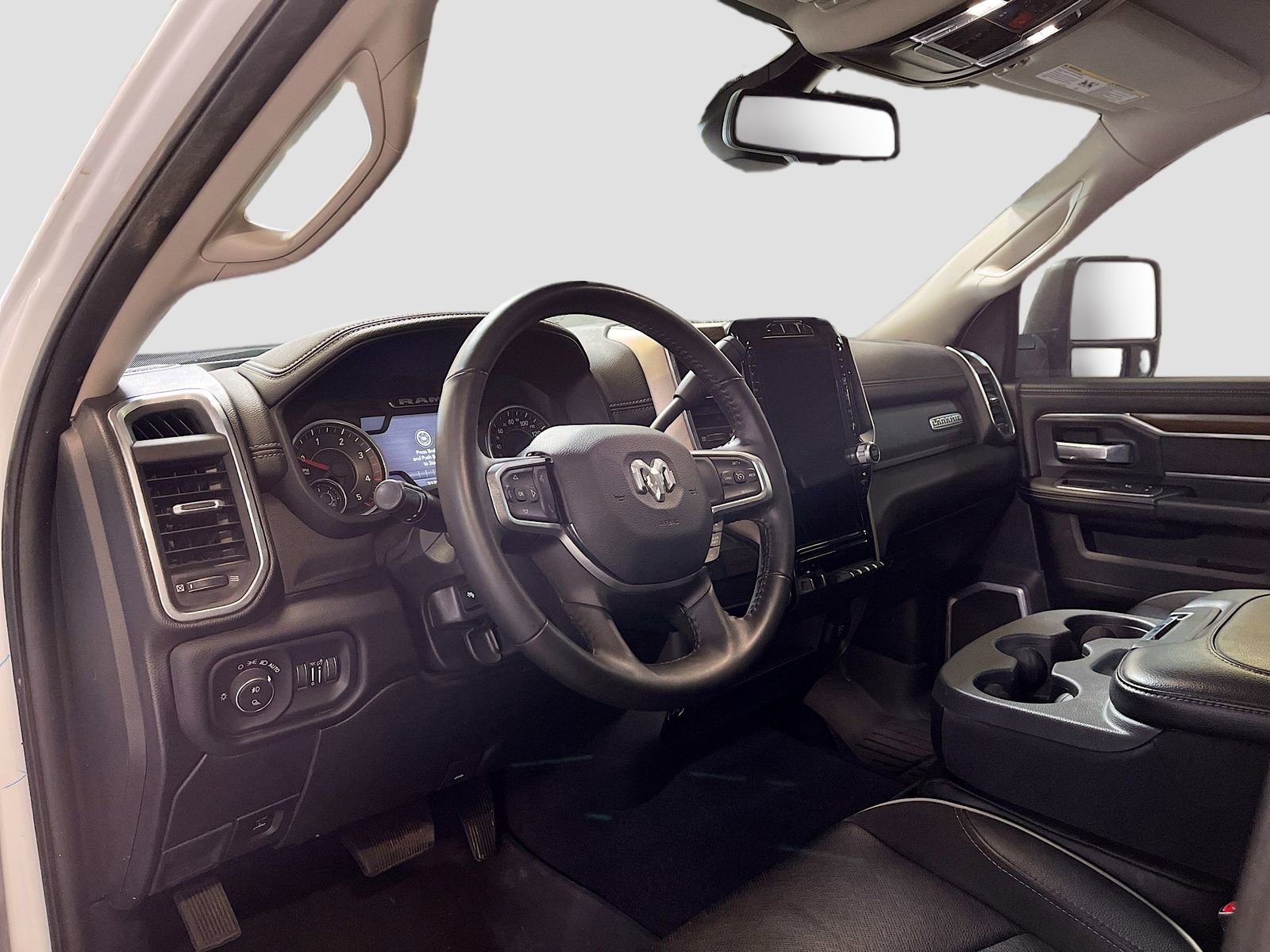 Used 2024 RAM 2500 Laramie image 9