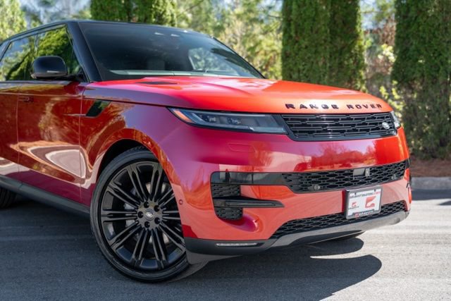 Used 2024 Land Rover Range Rover Sport SE image 6