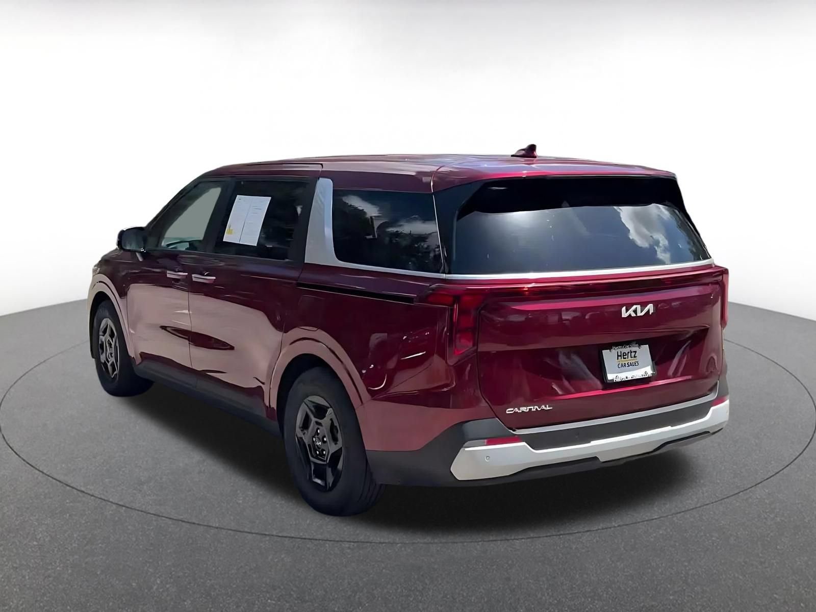 Used 2026 Kia Carnival FWD image 11