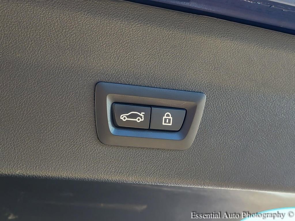Used 2023 BMW X4 xDrive30i w/ Premium Package image 31