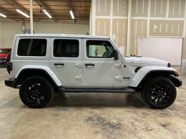 Used 2025 Jeep Wrangler Unlimited Sahara w/ Safety Group image 6