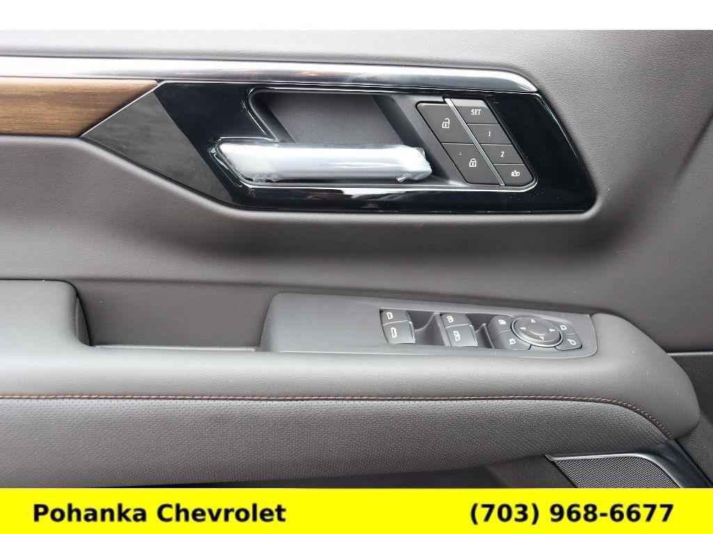 New 2026 Chevrolet Suburban High Country image 21