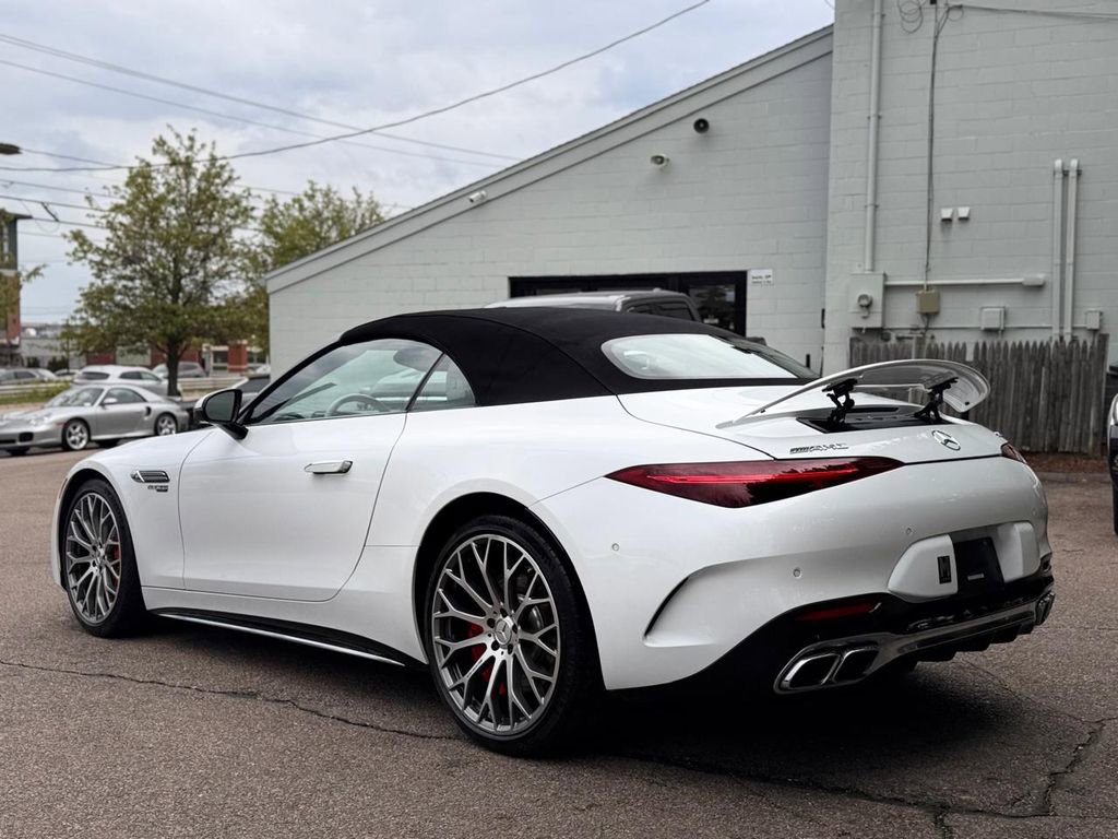 Used 2022 Mercedes-Benz SL 55 AMG 4MATIC w/ AMG Exterior Chrome Package image 4