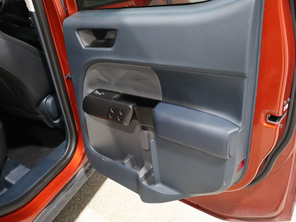 Used 2024 Ford Maverick Lariat w/ Black Appearance Package image 43