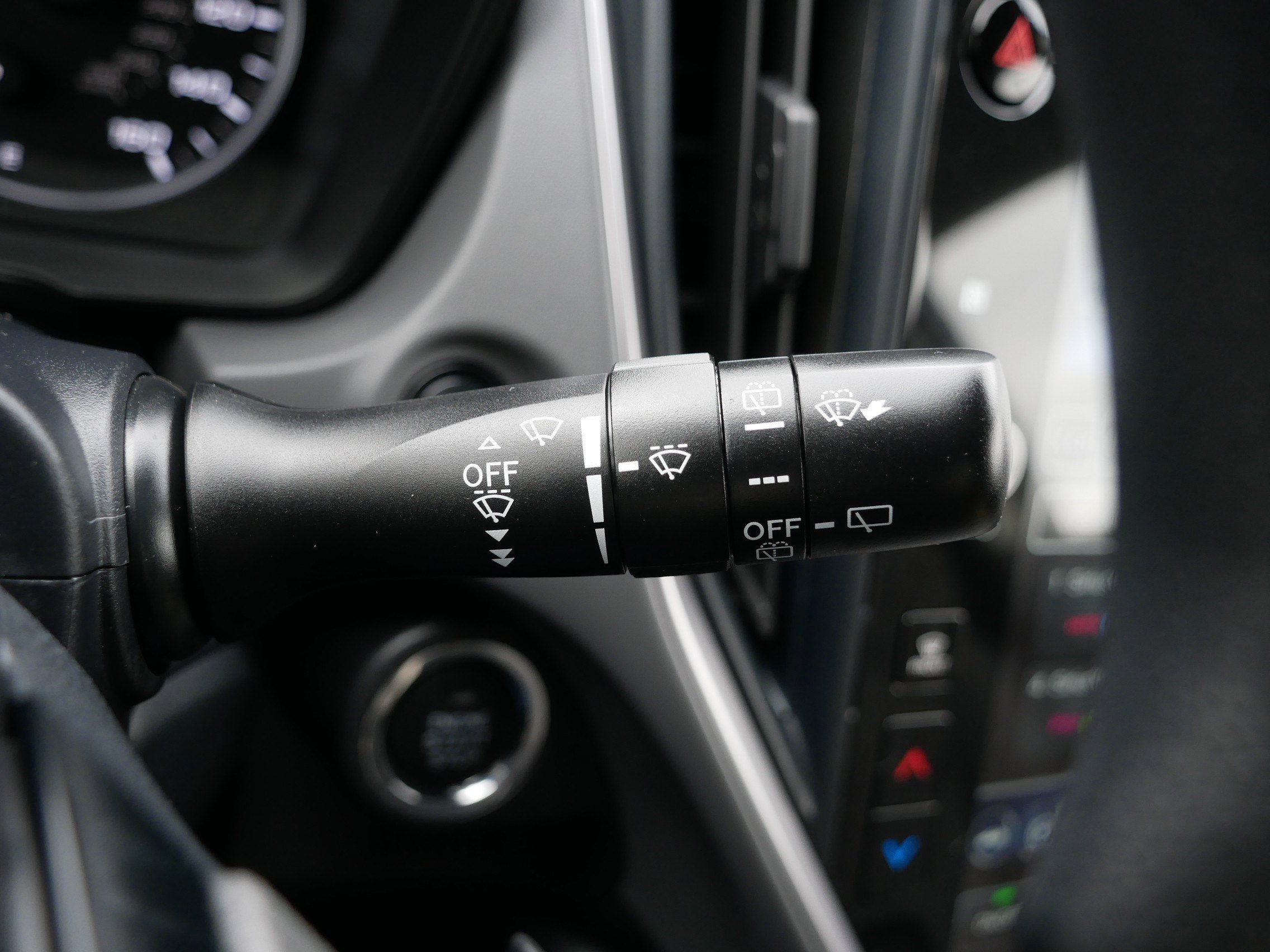 Certified 2025 Subaru Crosstrek 2.0i Premium image 32