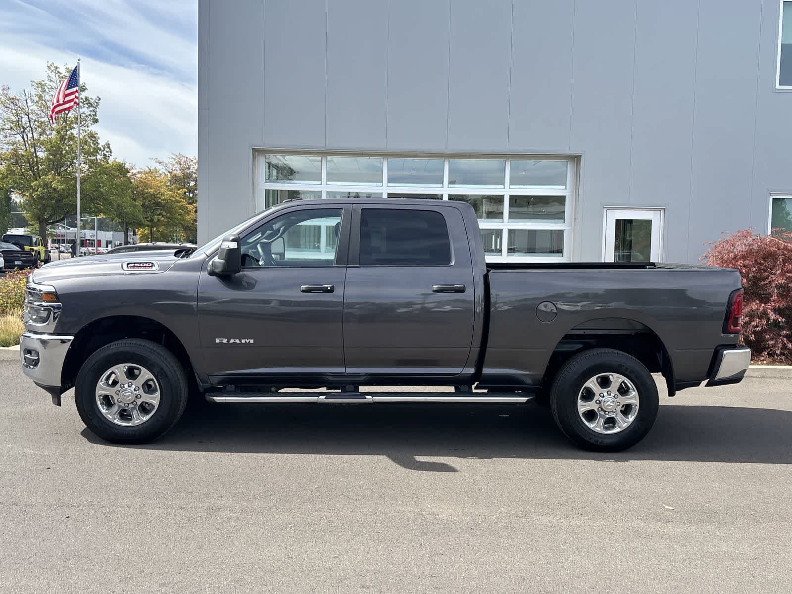 Used 2025 RAM 2500 Big Horn AWD/4WD image 2