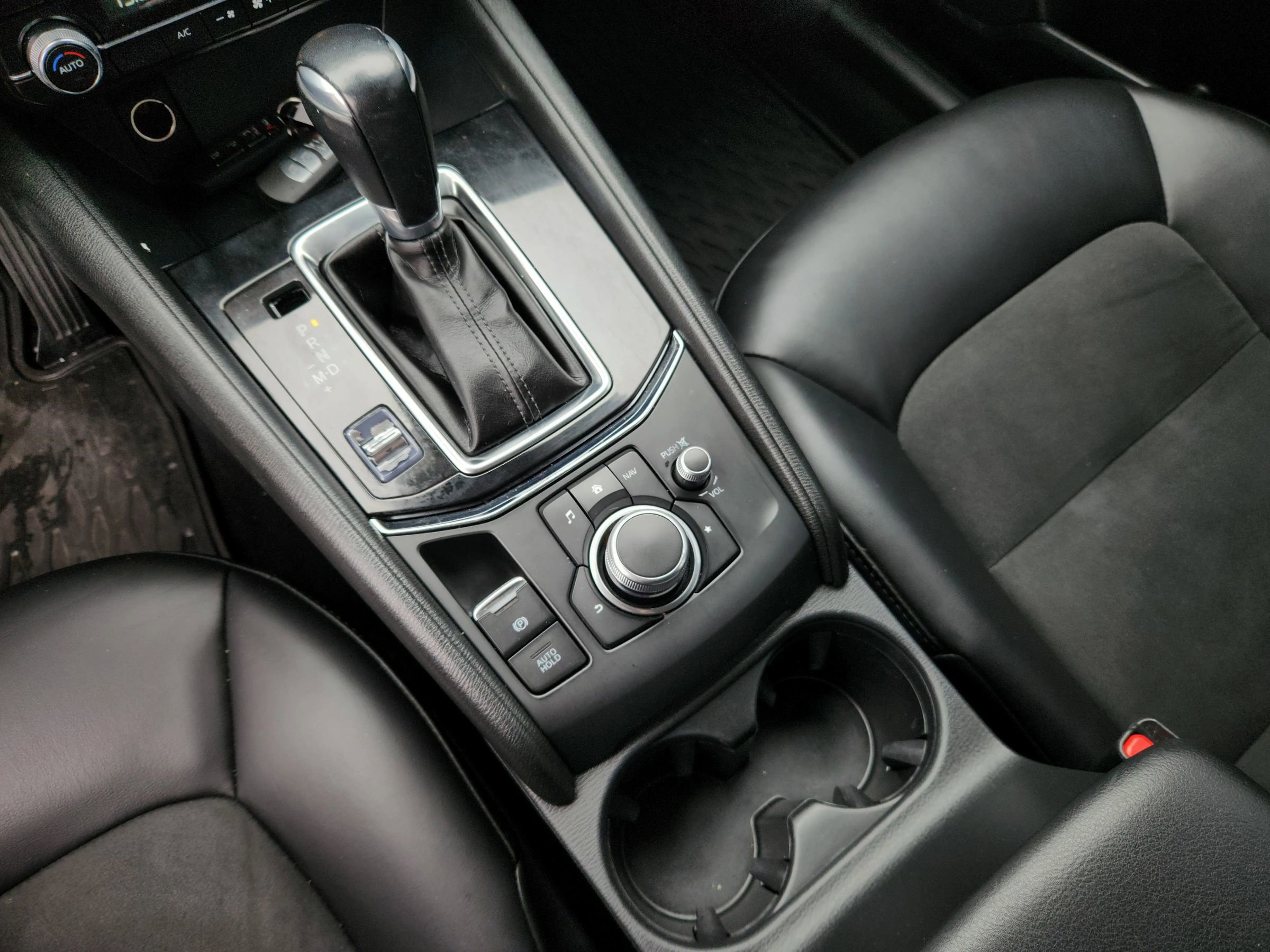 Used 2019 MAZDA CX-5 Touring image 14