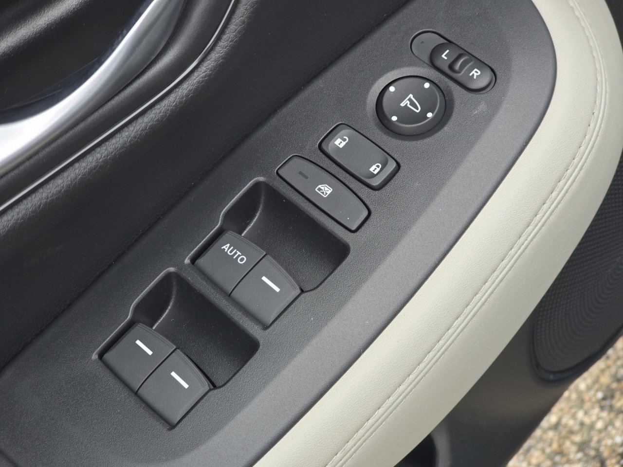 New 2026 Honda HR-V LX image 24