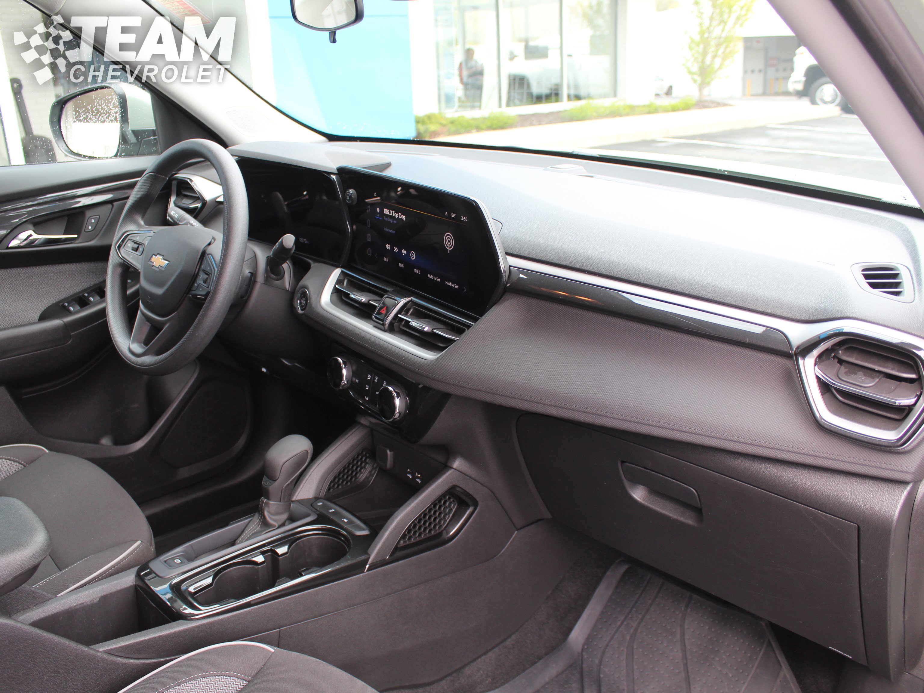 Used 2025 Chevrolet TrailBlazer LT FWD image 27