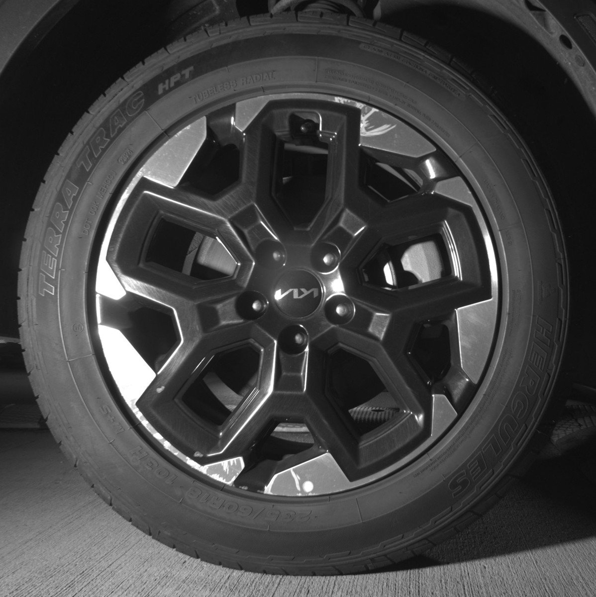 Used 2024 Kia Sorento S image 13