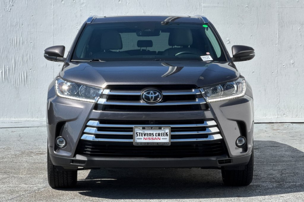 Used 2019 Toyota Highlander Limited Platinum AWD/4WD image 8