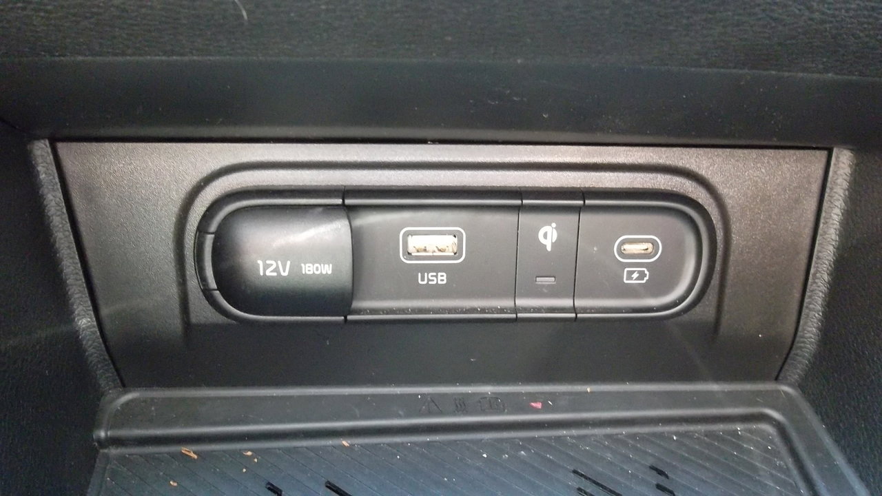 Used 2024 Kia Sportage SX FWD image 14