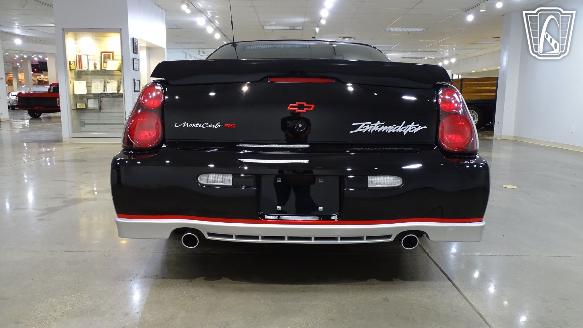 Used 2002 Chevrolet Monte Carlo SS w/ Pace Car Replica Pkg FWD image 12