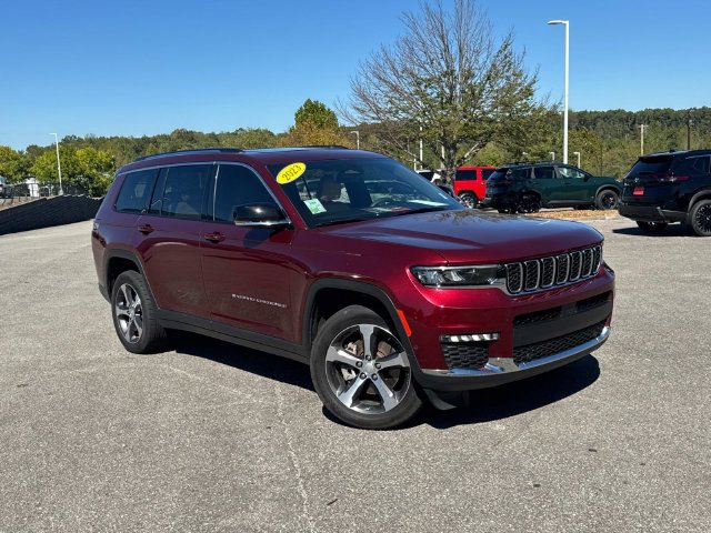 Used 2023 Jeep Grand Cherokee L Limited w/ Luxury Tech Group II AWD/4WD image 2