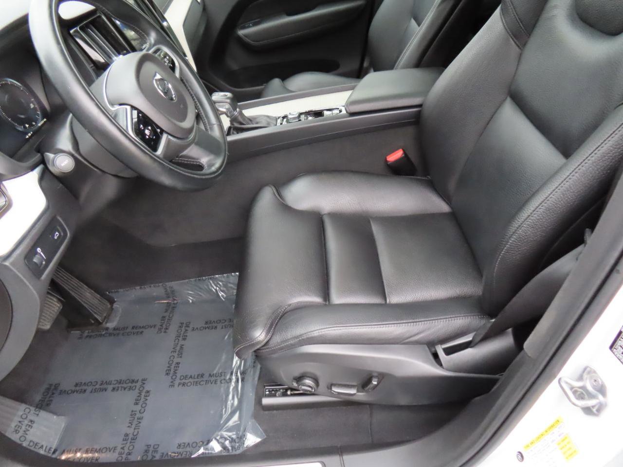 Used 2020 Volvo XC60 T5 Inscription w/ Protection Package image 7
