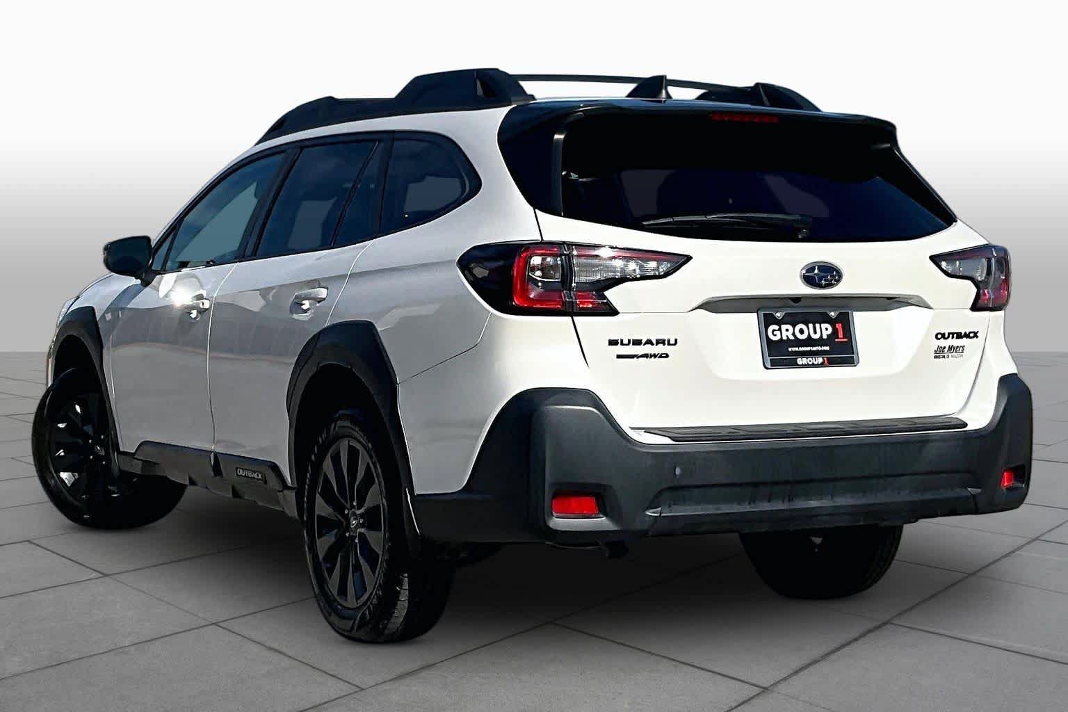 Used 2023 Subaru Outback Onyx Edition AWD/4WD image 12