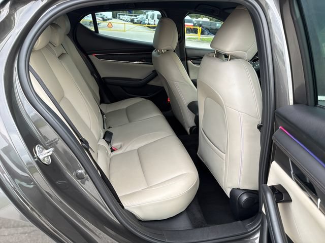 Used 2019 MAZDA MAZDA3 AWD Hatchback w/ Preferred Pkg image 12
