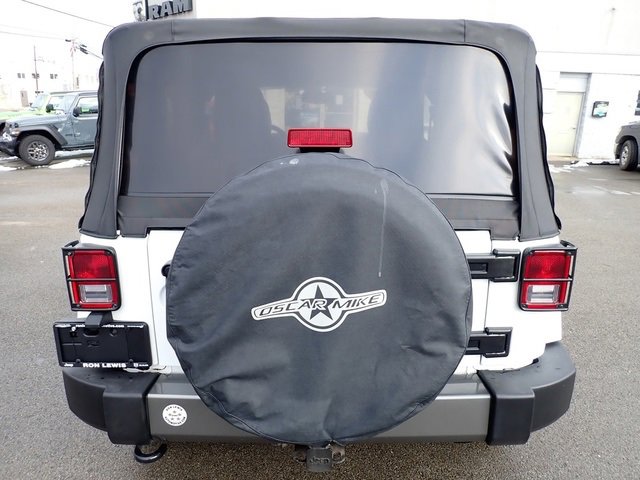 Used 2015 Jeep Wrangler Sport image 4